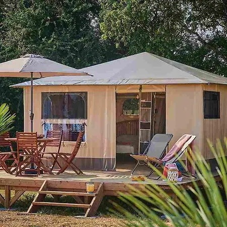 Mobil-home Avec Clim Et Tv - 2 Pers. - Api-1-52-2956 مكان تخييم