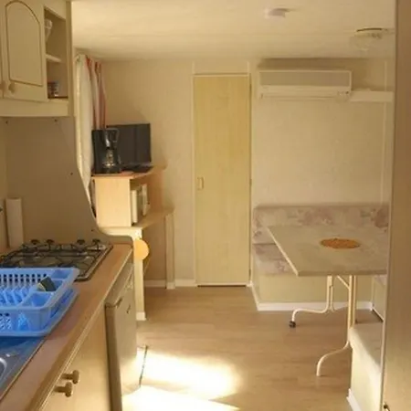 Kemp Mobil-home Avec Clim Et Tv - 2 Pers. - Api-1-52-2956 Arles-sur-Tech