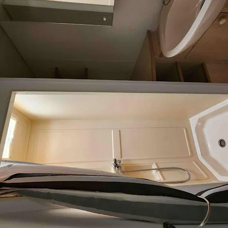 Mobil-home Avec Clim Et Tv - 2 Pers. - Api-1-52-2956 Kemp